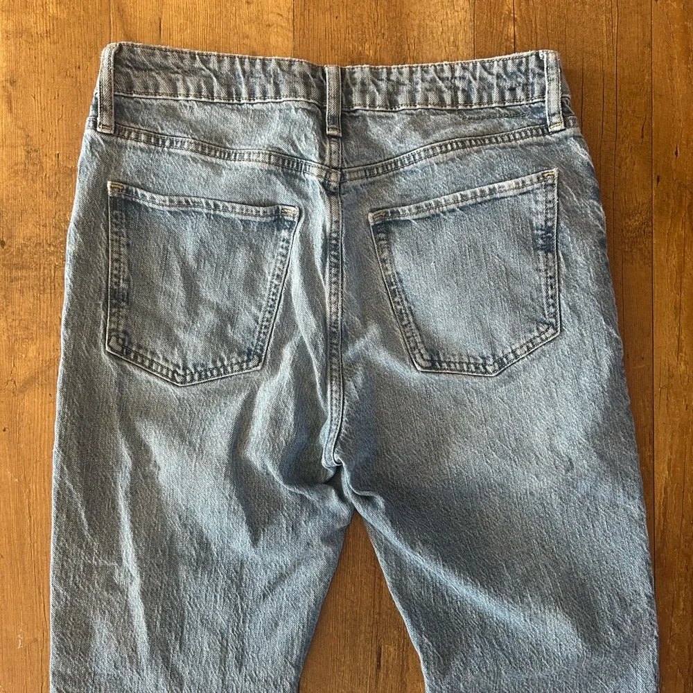 GAP Universal Slim Boyfriend Jeans 6/28 Light Wash Raw Hem Cropped - Picture 7 of 9
